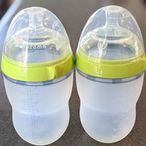 2 ComoTomo 8oz Bottles